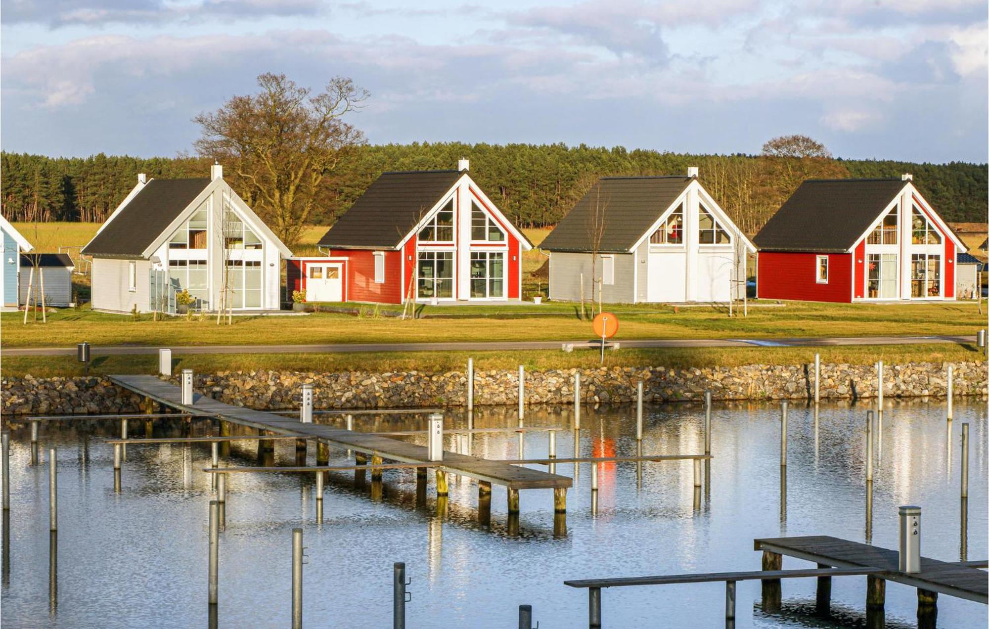 2 Bedroom Stunning Home In Zerpenschleuse Eksteriør billede